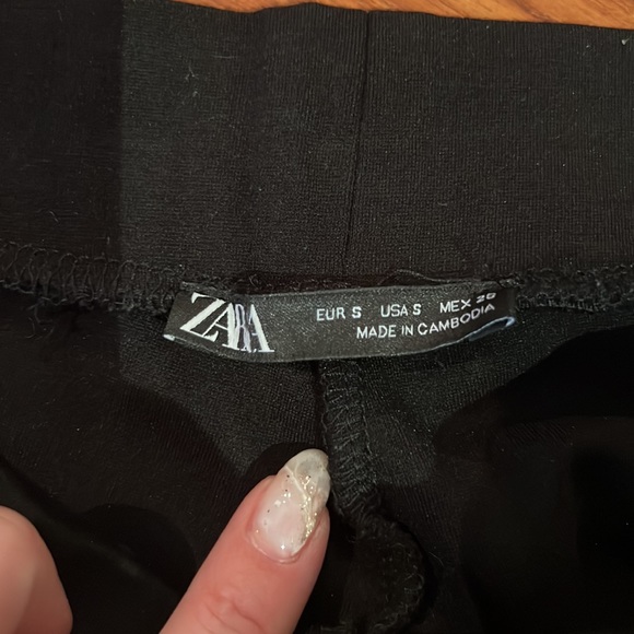 Zara Black Biker Shorts - Picture 3 of 3